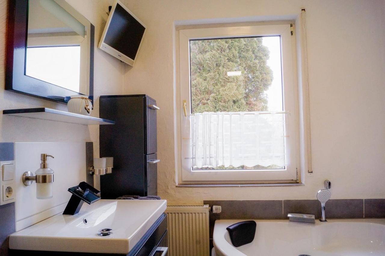Schoene Wohnung Kleiner Onkel Auf Idyllischem Reiterhof Nahe Burg Eltz Münstermaifeld Kültér fotó